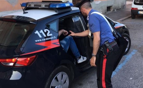carabinieri il corriere della provincia arresto