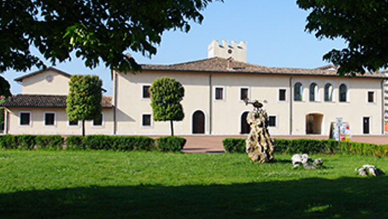 Frosinone – Domenica il tour vaccinale farà tappa alla Villa comunale