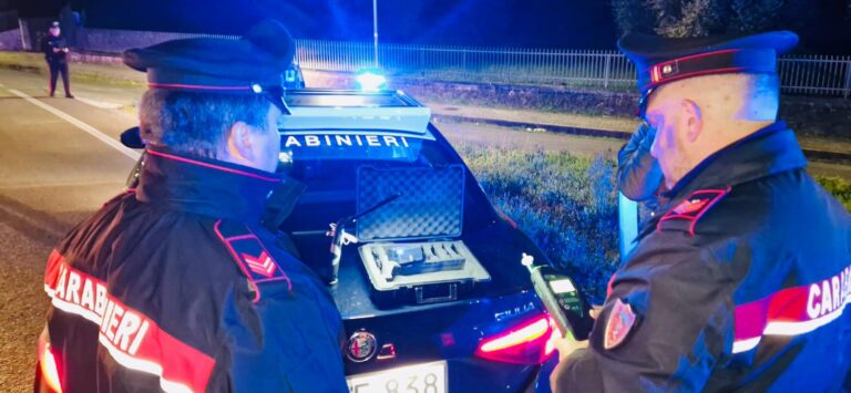 Anagni – Ubriaco fradicio alla guida, centra un’auto con 4 ragazze: tutti in ospedale. Per l’uomo denuncia e ritiro della patente